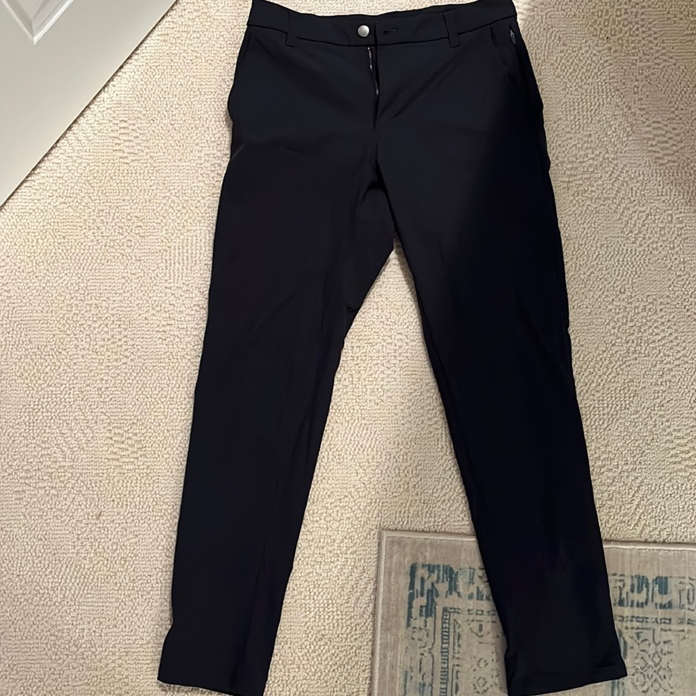 Dark Grey lululemon Commission Pant 30 Waist x 32 Long. Lightly worn!